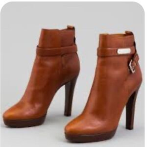 Ralph Lauren Purple Luxury Label Collection all leather bootie. Made in Italy. 4